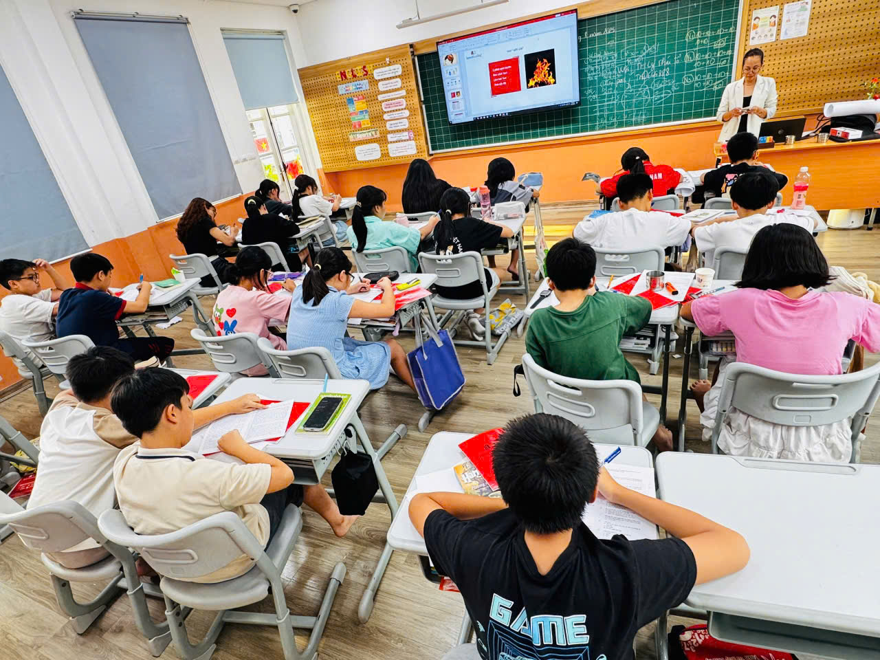 Khoảnh khắc cuối tuần cùng học sinh lớp 6 Đoàn Thị Điểm tại SpeedReading Việt Nam